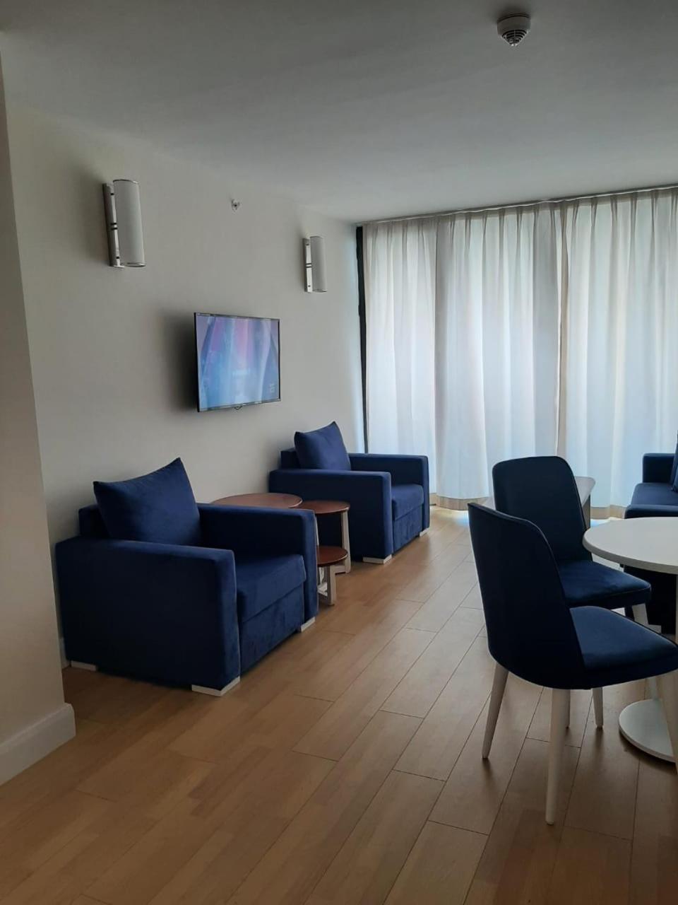 Sea View Apartments In Orbi City Batumi Exterior photo