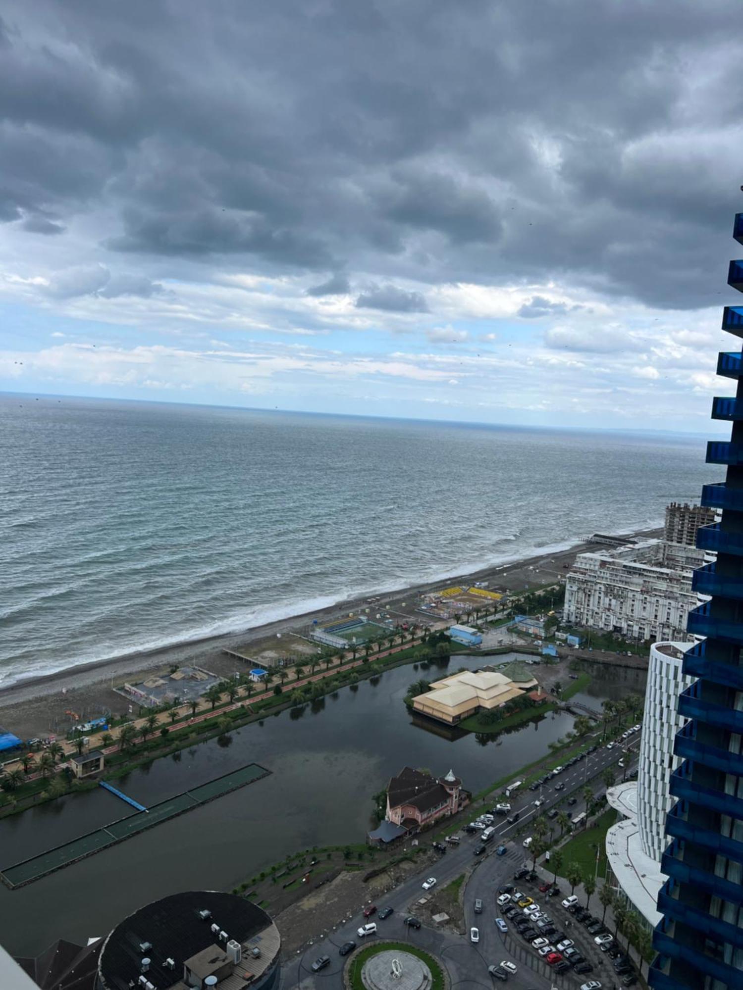Sea View Apartments In Orbi City Batumi Exterior photo
